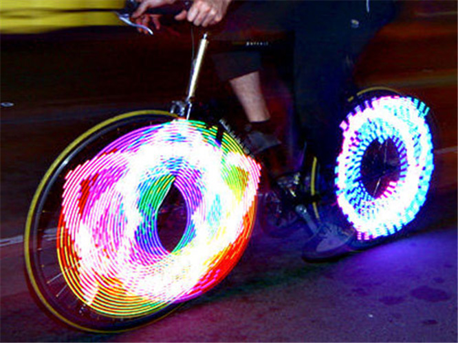 LED Svetlo do výpletu kolesa, farebné